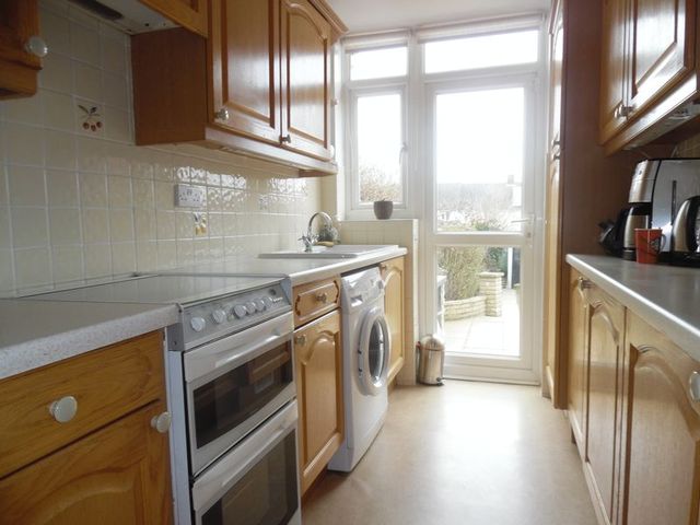  Image of Property to rent at Morden, SM4 4RF