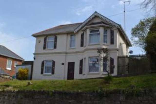  Image of 4 Bedroom Detached for sale at Shanklin Isle of Wight Shanklin, PO37 6DE