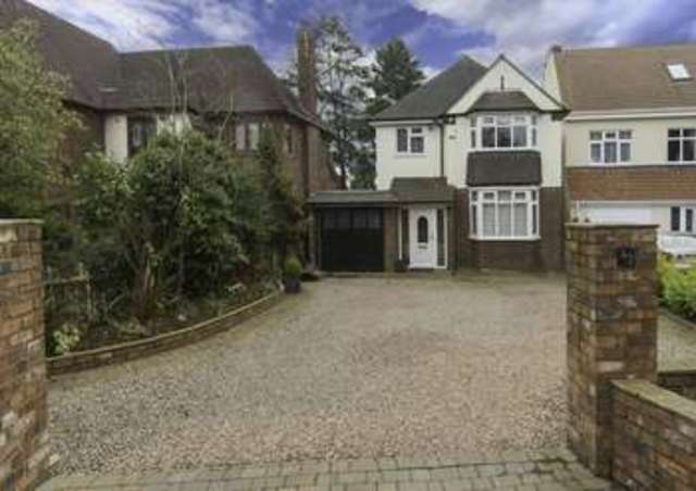  Image of 4 Bedroom Detached for sale at Showell Lane  Wolverhampton, WV4 4TZ