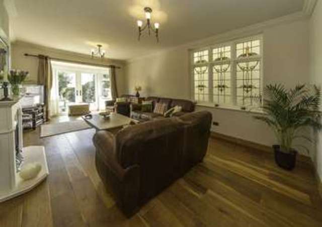  Image of 4 Bedroom Detached for sale at Showell Lane  Wolverhampton, WV4 4TZ