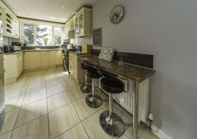  Image of 4 Bedroom Detached for sale at Showell Lane  Wolverhampton, WV4 4TZ