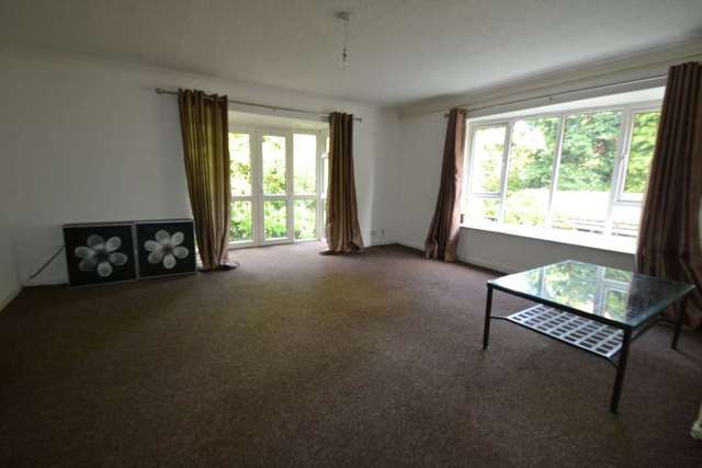  Image of 2 Bedroom Apartment for sale at Spath Road Didsbury Manchester, M20 2GA