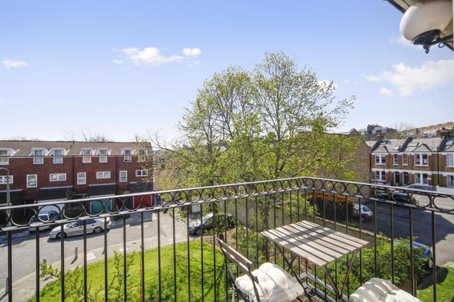  Image of 3 Bedroom Property for sale at St. Alphonsus Road  London, SW4 7AW