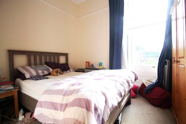  Image of 1 Bedroom Ground Flat to rent at 37 St. Andrews Square  Surbiton, KT6 4EG