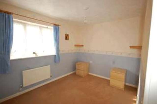  Image of 3 Bedroom Property to rent at Swallows Croft Reading Reading, RG1 6EH