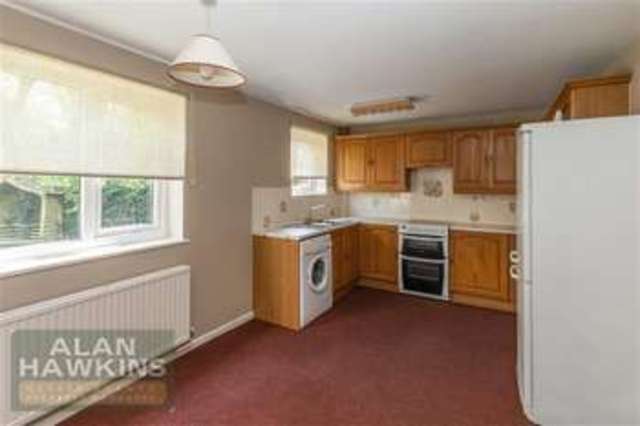  Image of 3 Bedroom Property for sale at Lineacre Close Swindon Swindon, SN5 6DA