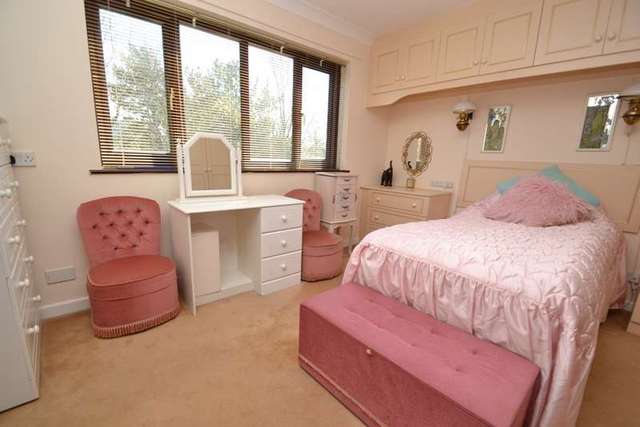  Image of 6 Bedroom Detached for sale at Poole, BH12 5EQ