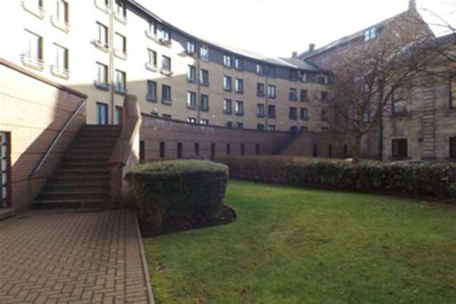  Image of 2 Bedroom Flat to rent at Glasgow, G1 5PR