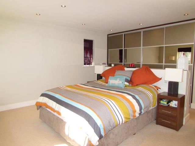  Image of 6 Bedroom Detached to rent at Broadstone  Broadstone, BH18 8BT