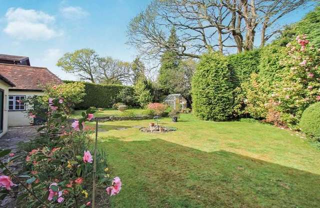  Image of 5 Bedroom Detached for sale at 97 Manor Road  Verwood, BH31 6DT