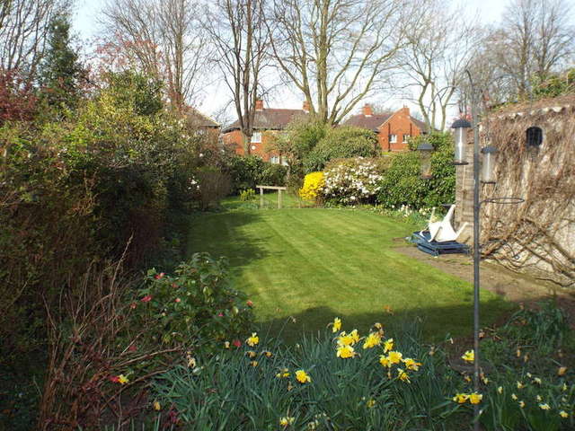  Image of 3 Bedroom Semi-Detached for sale at Bennetthorpe Doncaster Bessacarr, DN4 5EX