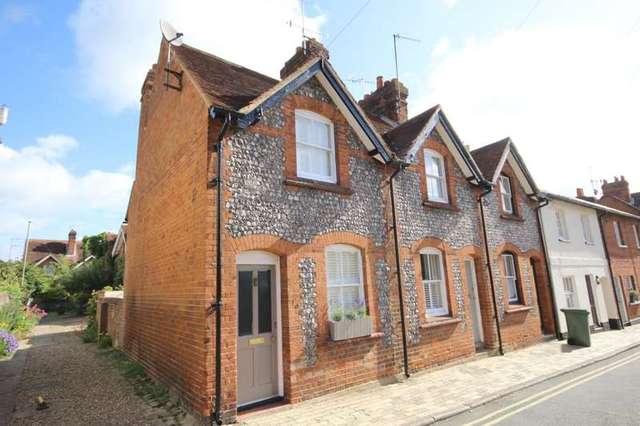 Image of 2 Bedroom Terraced to rent at Henley-On-Thames, RG9 2EA