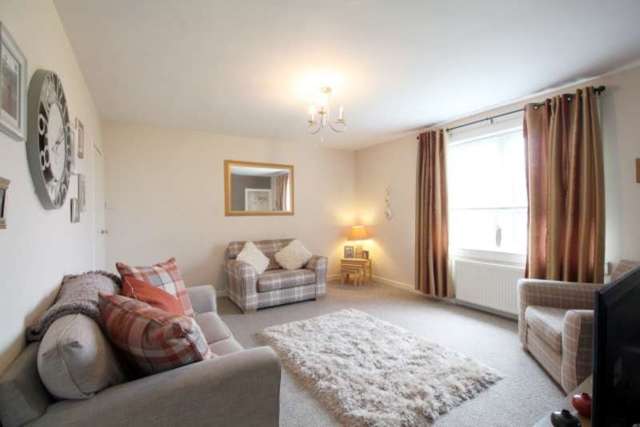  Image of 2 Bedroom Ground Flat for sale at Chisholm Place  Grangemouth, FK3 8PB