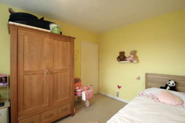  Image of 2 Bedroom Ground Flat for sale at Chisholm Place  Grangemouth, FK3 8PB