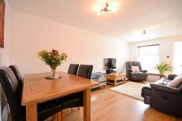  Image of 2 Bedroom Semi-Detached for sale at Jacobson Terrace  Dundee, DD3 9TD