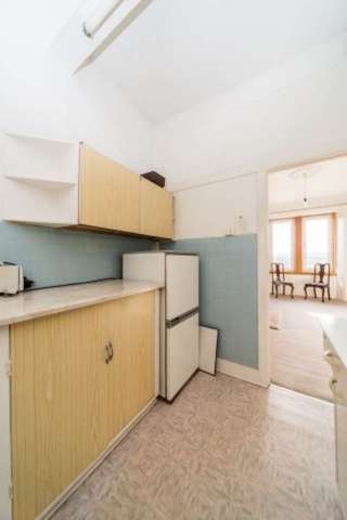  Image of 2 Bedroom Flat for sale at Hawthornvale  Edinburgh, EH6 4JW