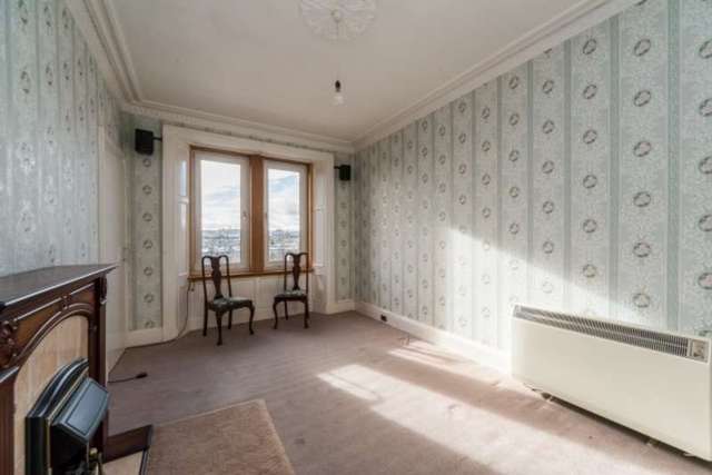  Image of 2 Bedroom Flat for sale at Hawthornvale  Edinburgh, EH6 4JW