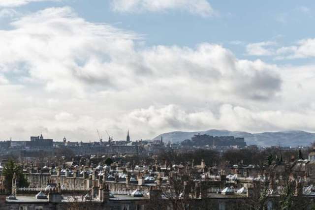  Image of 2 Bedroom Flat for sale at Hawthornvale  Edinburgh, EH6 4JW