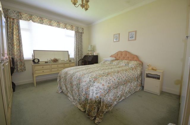  Image of 2 Bedroom Detached for sale at Pine Crescent  Poulton-Le-Fylde, FY6 8EB