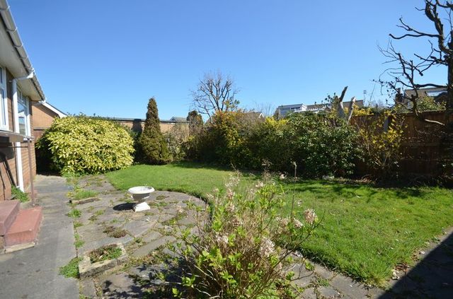  Image of 2 Bedroom Detached for sale at Pine Crescent  Poulton-Le-Fylde, FY6 8EB