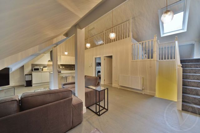  Image of 2 Bedroom Flat to rent at Adams Row Mayfair London, W1K 2LA
