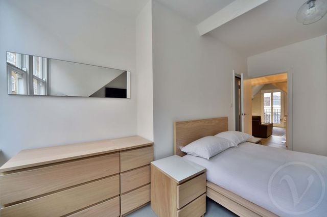  Image of 2 Bedroom Flat to rent at Adams Row Mayfair London, W1K 2LA