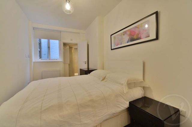  Image of 2 Bedroom Flat to rent at Adams Row Mayfair London, W1K 2LA