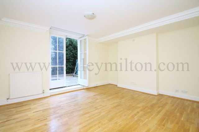  Image of 2 Bedroom Flat to rent at Albert Terrace Primrose Hill Camden Lock, NW1 7SU