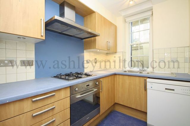  Image of 2 Bedroom Flat to rent at Albert Terrace Primrose Hill Camden Lock, NW1 7SU