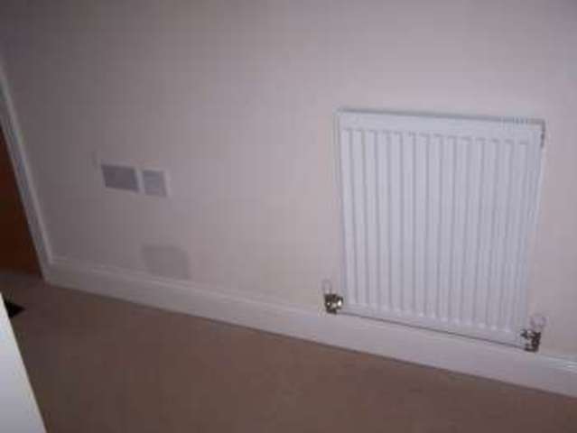  Image of 2 Bedroom Flat to rent at Amity Court North Star Boulevard Greenhithe, DA9 9UH