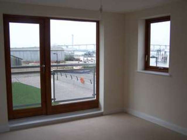  Image of 2 Bedroom Flat to rent at Amity Court North Star Boulevard Greenhithe, DA9 9UH