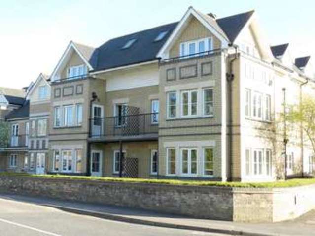  Image of 1 Bedroom Flat for sale at Clifton Road  Shefford, SG17 5AE