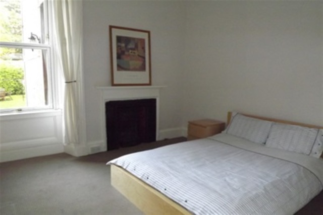  Image of 4 Bedroom Flat to rent at Greenock Inverclyde Inverclyde, PA16 8ET