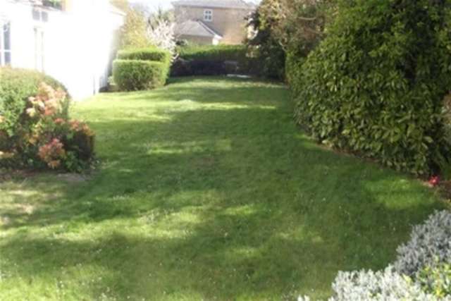  Image of 2 Bedroom Flat to rent at Southampton, SO15 2RZ