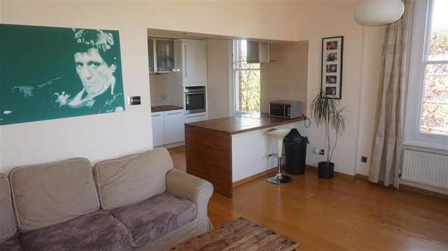  Image of 2 Bedroom Apartment for sale at South Croydon Surrey South Croydon, CR2 7EF