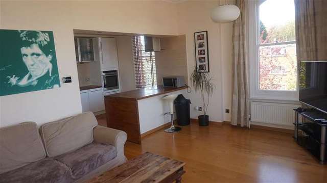  Image of 2 Bedroom Apartment for sale at South Croydon Surrey South Croydon, CR2 7EF