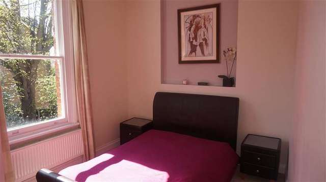  Image of 2 Bedroom Apartment for sale at South Croydon Surrey South Croydon, CR2 7EF