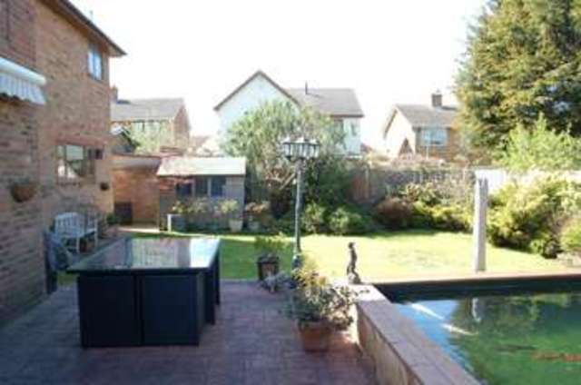  Image of 4 Bedroom Detached for sale at Bramley Gardens  Laindon, SS15 5QA