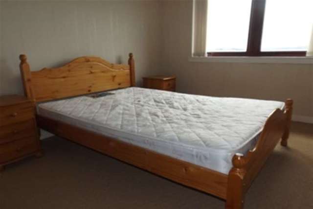  Image of 2 Bedroom Flat to rent at Dundee, DD4 6JR