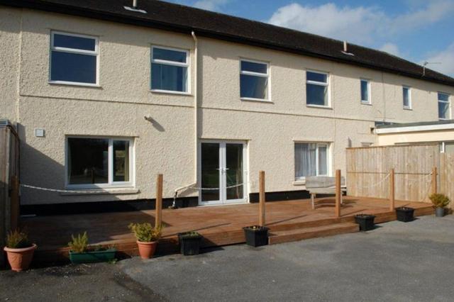  Image of 1 Bedroom Flat to rent at Nantgaredig, SA32 7NG