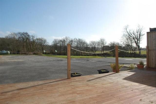  Image of 1 Bedroom Flat to rent at Nantgaredig, SA32 7NG