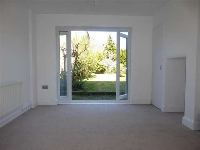 Image of 3 Bedroom Terraced for sale at Ramsgate Kent Ramsgate, CT12 6QE