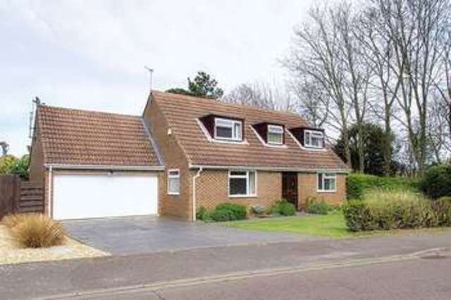  Image of 3 Bedroom Detached for sale at Chawkmare Coppice Aldwick Felds Bognor Regis, PO21 3SP