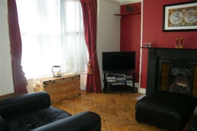  Image of 3 Bedroom Terraced to rent at Exeter, EX2 8SJ