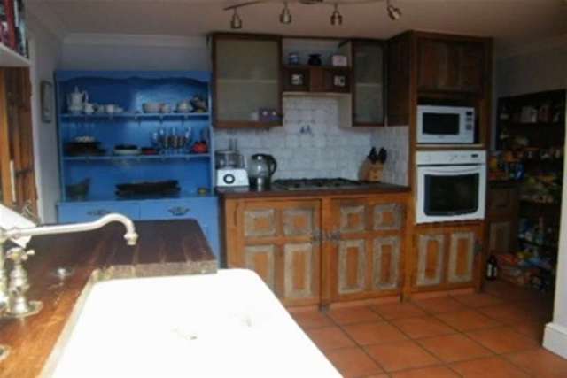  Image of 3 Bedroom Terraced to rent at Exeter, EX2 8SJ