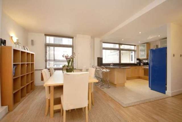  Image of 2 Bedroom Flat to rent at Devonshire Street  London, W1W 5EB