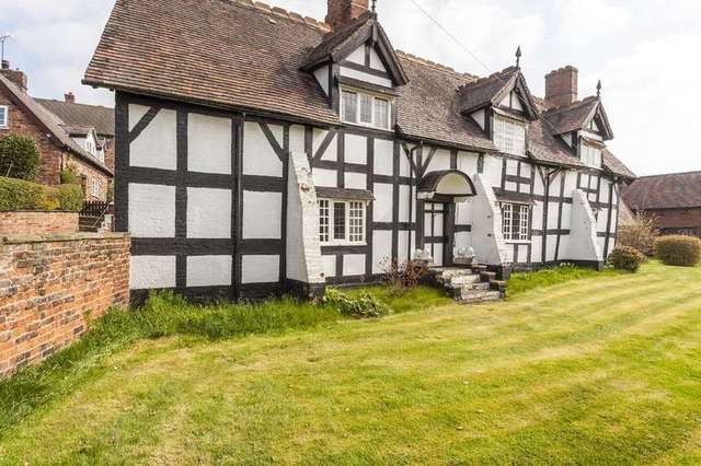  Image of 5 Bedroom Detached for sale at Sandbach Sandbach, CW11 1FY