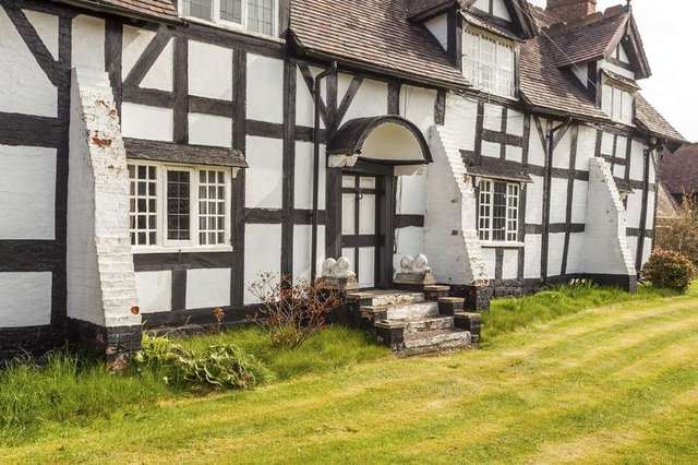  Image of 5 Bedroom Detached for sale at Sandbach Sandbach, CW11 1FY