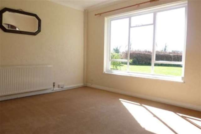  Image of 4 Bedroom Detached to rent at Uttoxeter, ST14 5BP