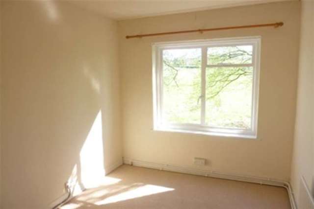  Image of 4 Bedroom Detached to rent at Uttoxeter, ST14 5BP